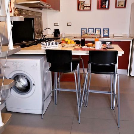 Vicere Apartments By Domusextra Napoli Ngoại thất bức ảnh